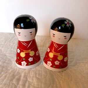 Asian Girls Ceramic Salt & Pepper